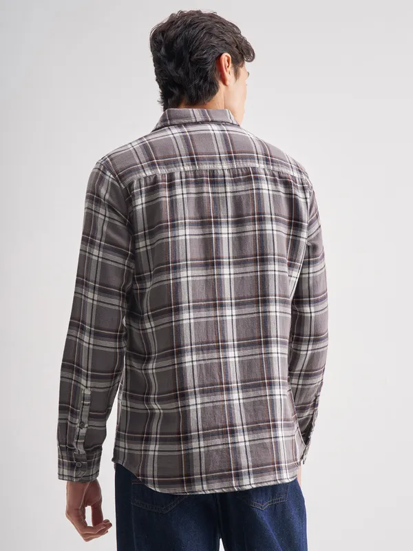 Highlander Men Grey Checked Relaxed Fit Casual Shirt