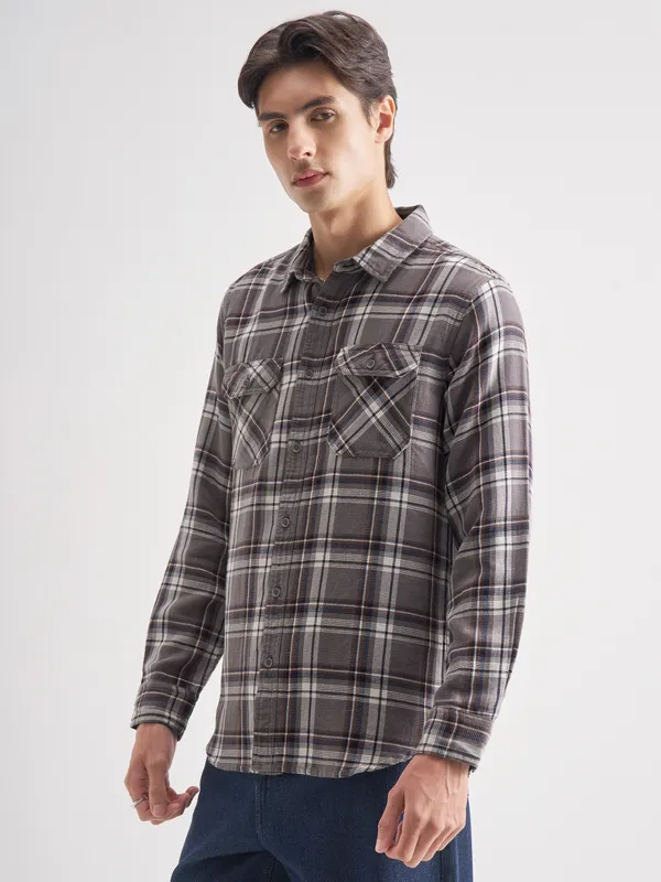 Highlander Men Grey Checked Relaxed Fit Casual Shirt