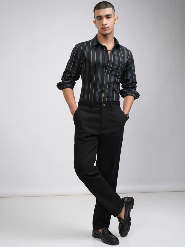 Highlander Men Black Striped Slim Fit Casual Shirt