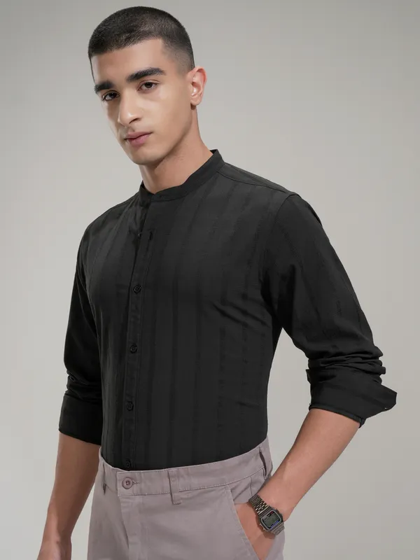 Highlander Men Black Self Design Slim Fit Casual Shirt