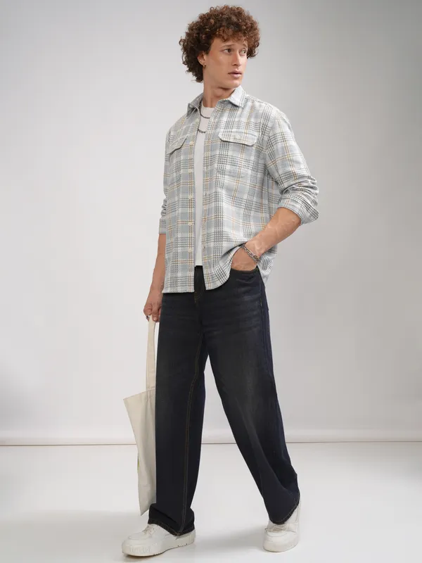 Highlander Men Grey Checked Oversized Fit Casual Shirt