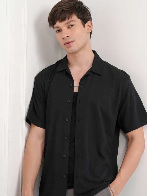 Highlander Men Black Self Design Relaxed Fit Casual Shirt