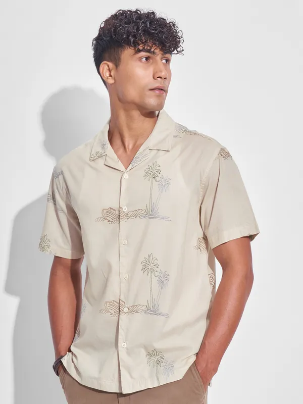 Highlander Men Cream Embroidered Relaxed Fit Casual Shirt