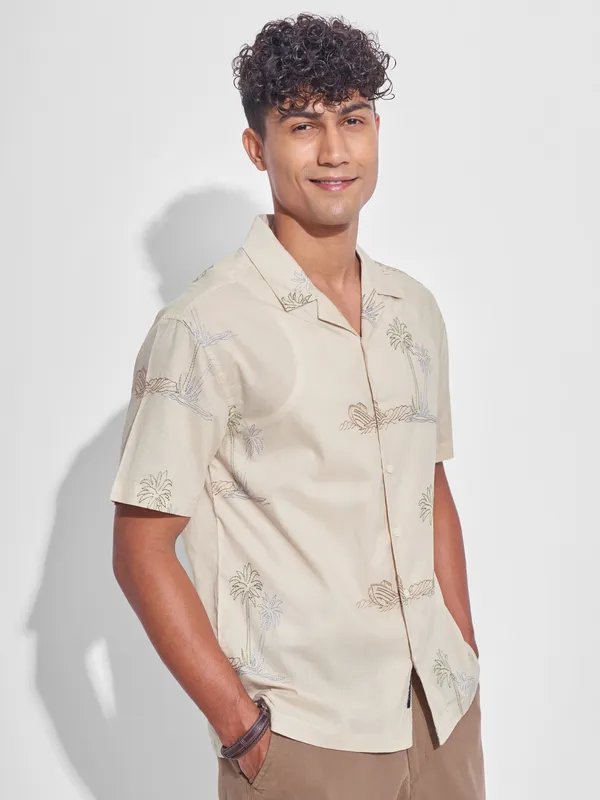 Highlander Men Cream Embroidered Relaxed Fit Casual Shirt