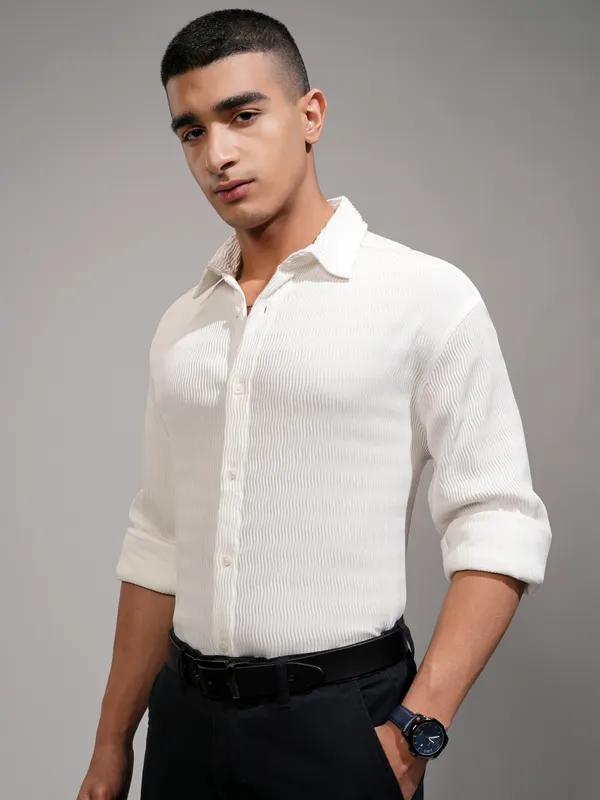 Highlander Men White Self Design Relaxed Fit Casual Shirt