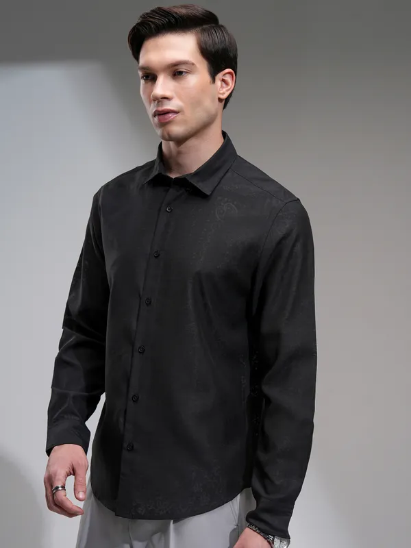 Highlander Men Black Self Design Slim Fit Casual Shirt