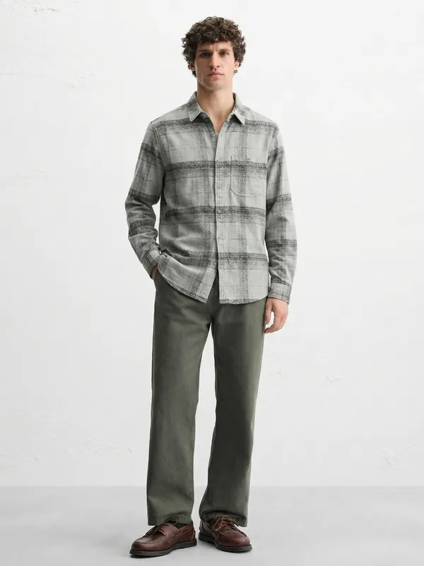 Highlander Men Grey Checked Relaxed Fit Casual Shirt