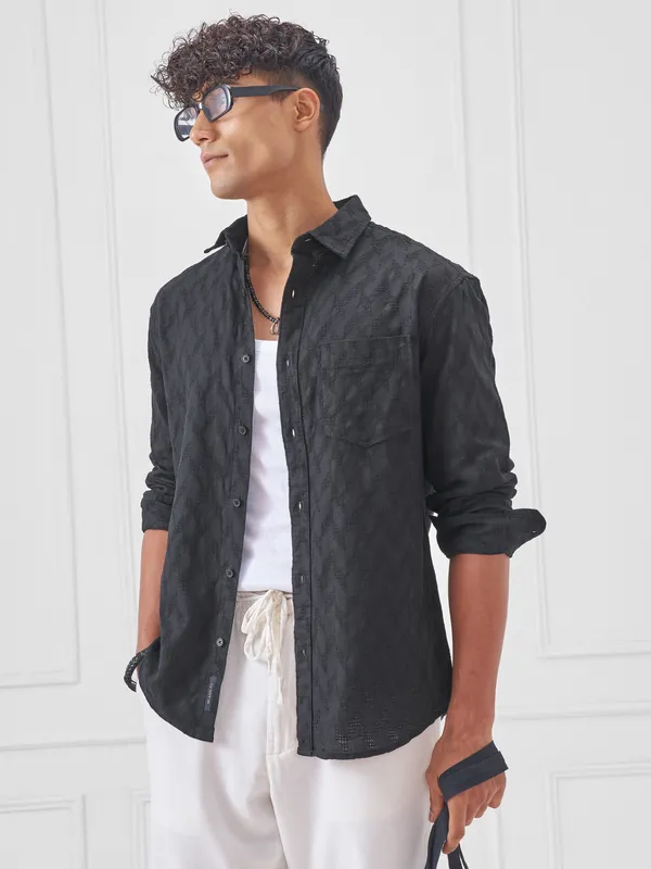 Highlander Men Black Self Design Relaxed Fit Casual Shirt