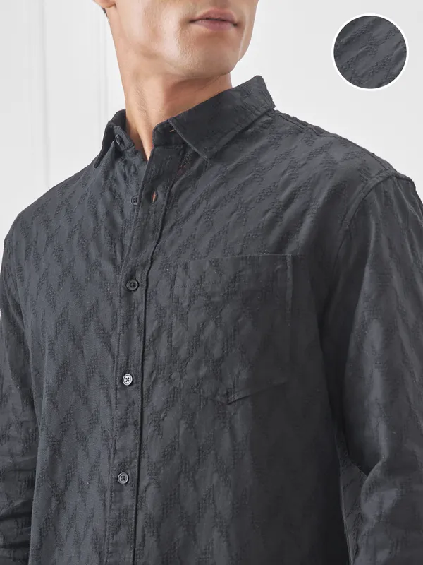 Highlander Men Black Self Design Relaxed Fit Casual Shirt