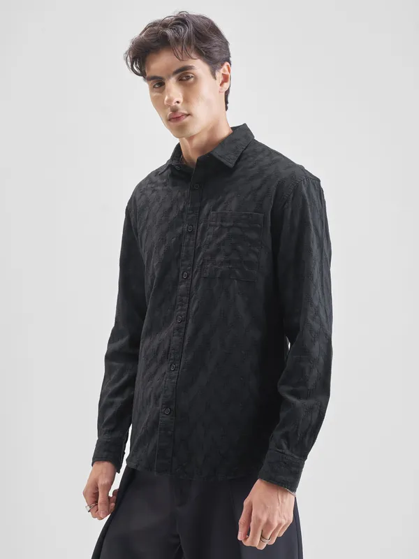 Highlander Men Black Self Design Relaxed Fit Casual Shirt