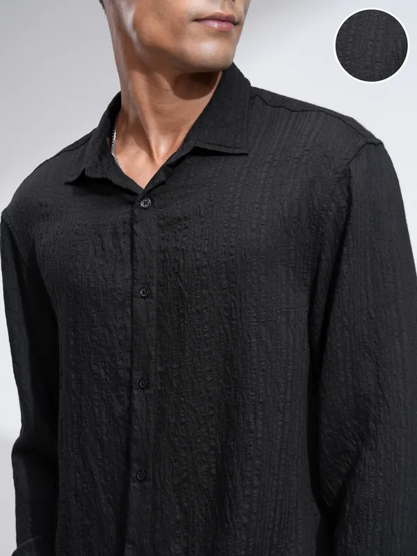 Highlander Men Black Striped Relaxed Fit Casual Shirt