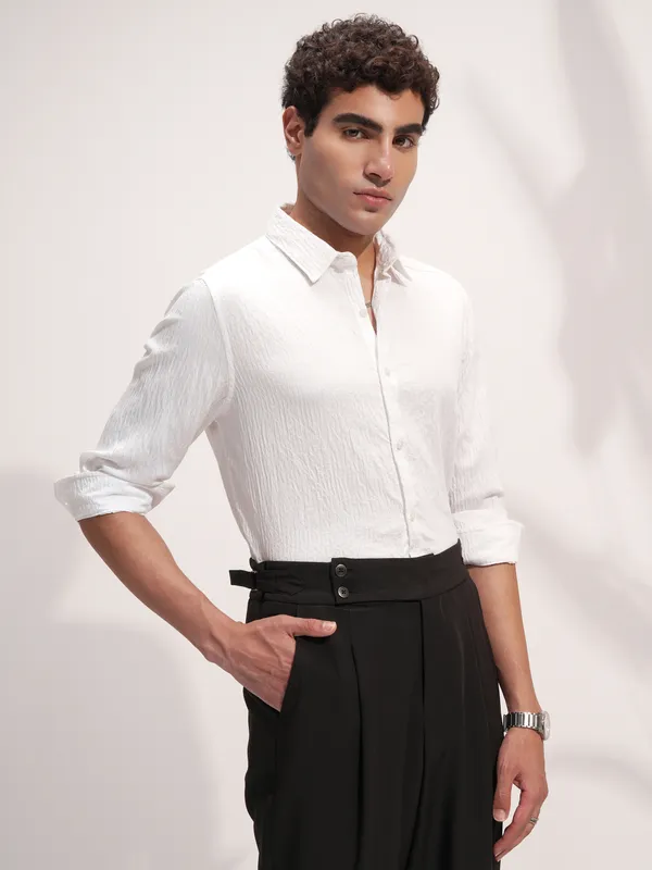 Highlander Men White Self Design Slim Fit Casual Shirt