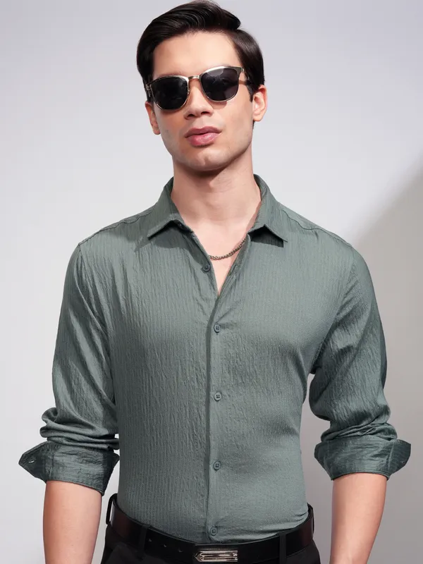 Highlander Men Olive Self Design Slim Fit Casual Shirt