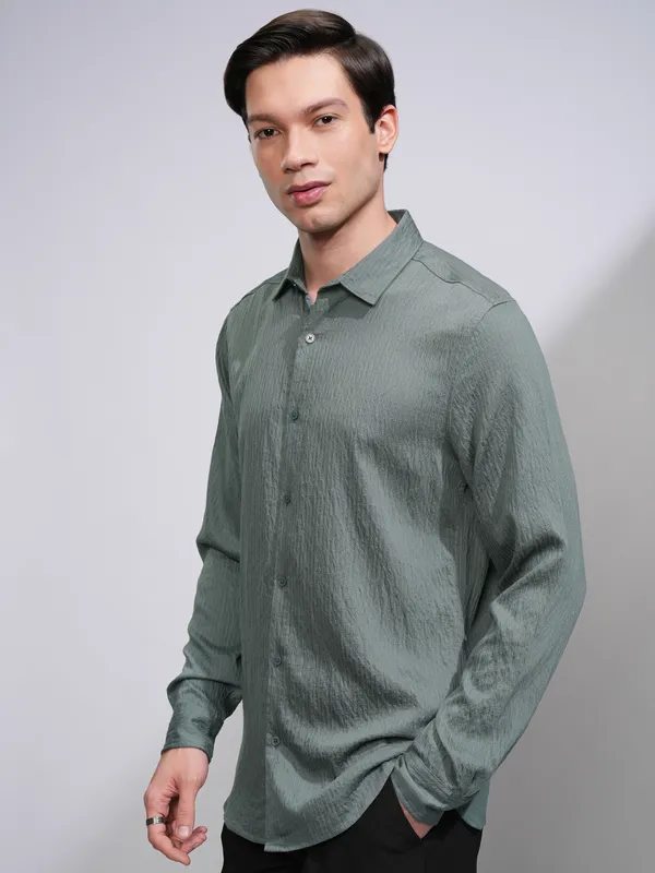 Highlander Men Olive Self Design Slim Fit Casual Shirt