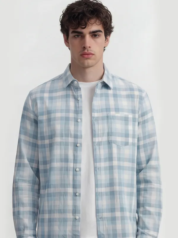 Highlander Men Blue Checked Slim Fit Casual Shirt