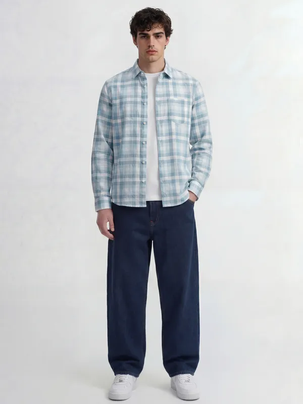 Highlander Men Blue Checked Slim Fit Casual Shirt