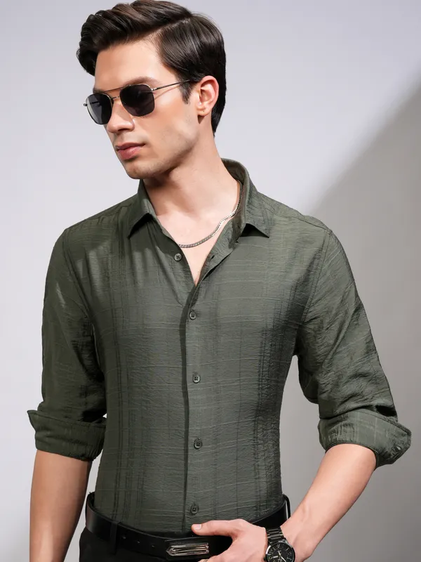 Highlander Men Green Checked Slim Fit Casual Shirt