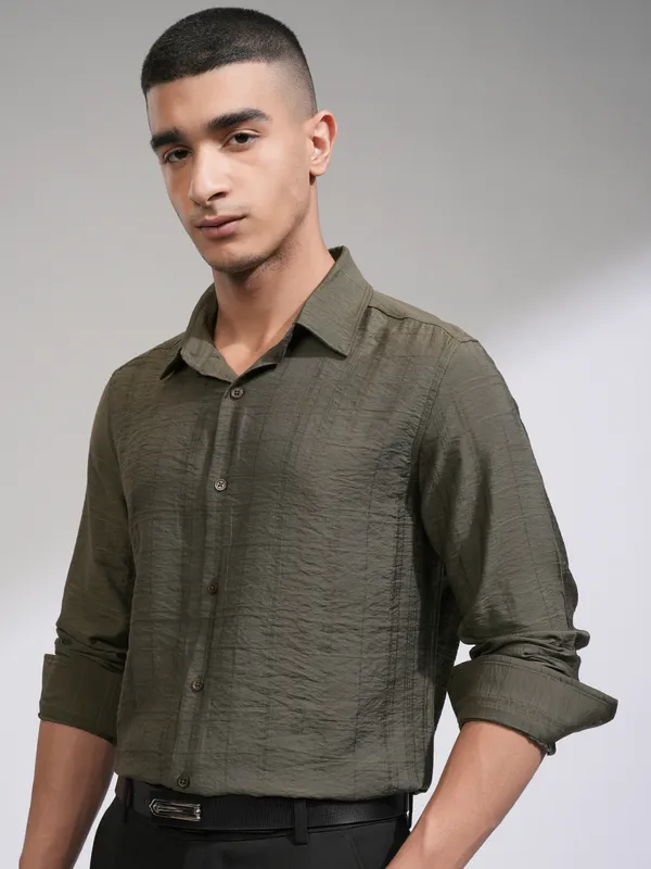 Highlander Men Olive Checked Slim Fit Casual Shirt