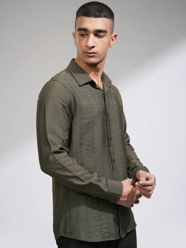 Highlander Men Olive Checked Slim Fit Casual Shirt