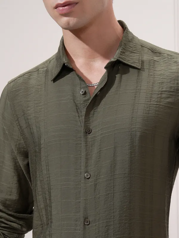 Highlander Men Olive Checked Slim Fit Casual Shirt