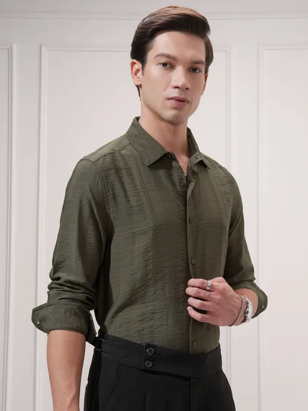 Highlander Men Olive Checked Slim Fit Casual Shirt