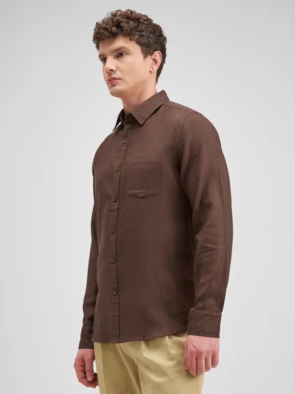 Highlander Men Brown Self Design Slim Fit Casual Shirt