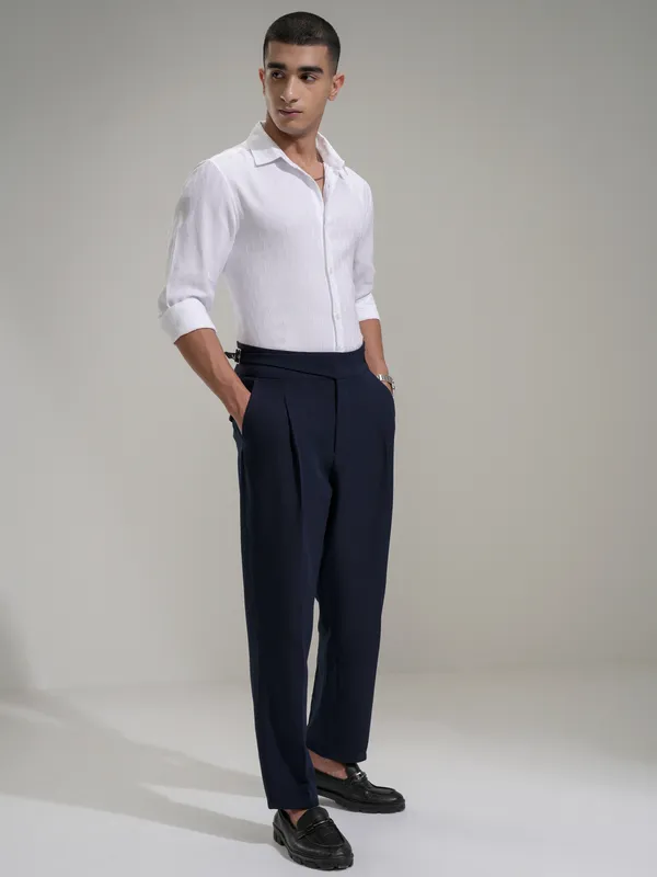 Highlander Men White Self Design Slim Fit Casual Shirt