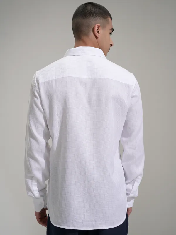 Highlander Men White Self Design Slim Fit Casual Shirt