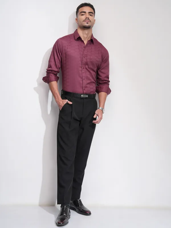 Highlander Men Burgundy Textured Slim Fit Casual Shirt
