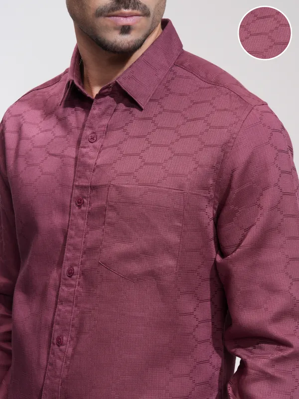 Highlander Men Burgundy Textured Slim Fit Casual Shirt