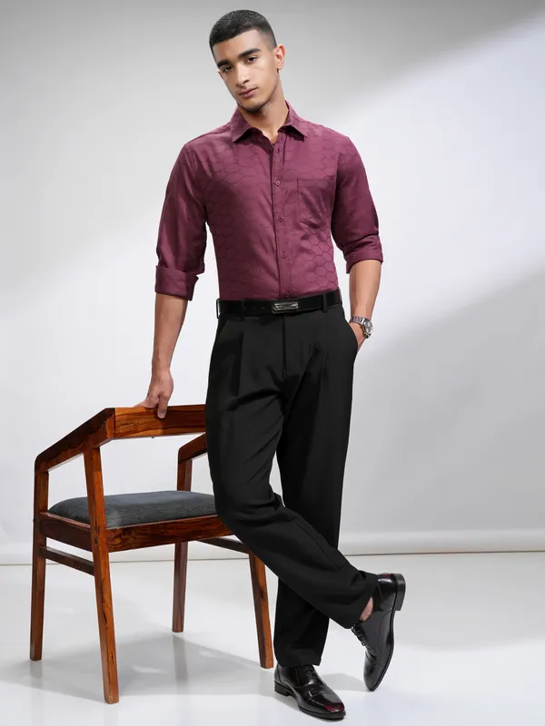 Highlander Men Pink Textured Slim Fit Casual Shirt