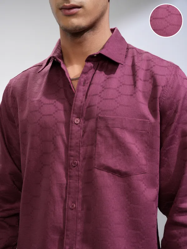 Highlander Men Pink Textured Slim Fit Casual Shirt
