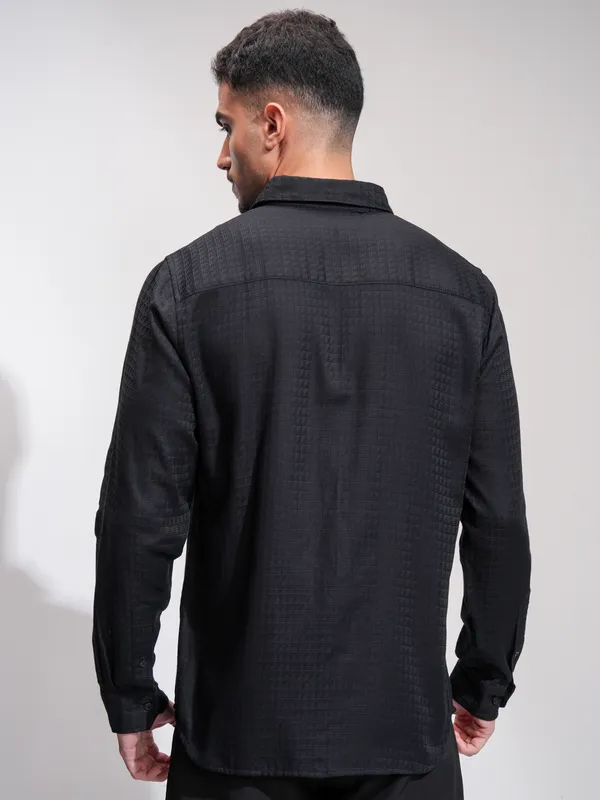 Highlander Men Black Textured Slim Fit Casual Shirt