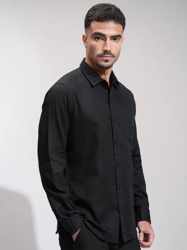 Highlander Men Black Textured Slim Fit Casual Shirt