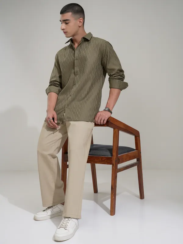 Highlander Men Olive Self Design Slim Fit Casual Shirt