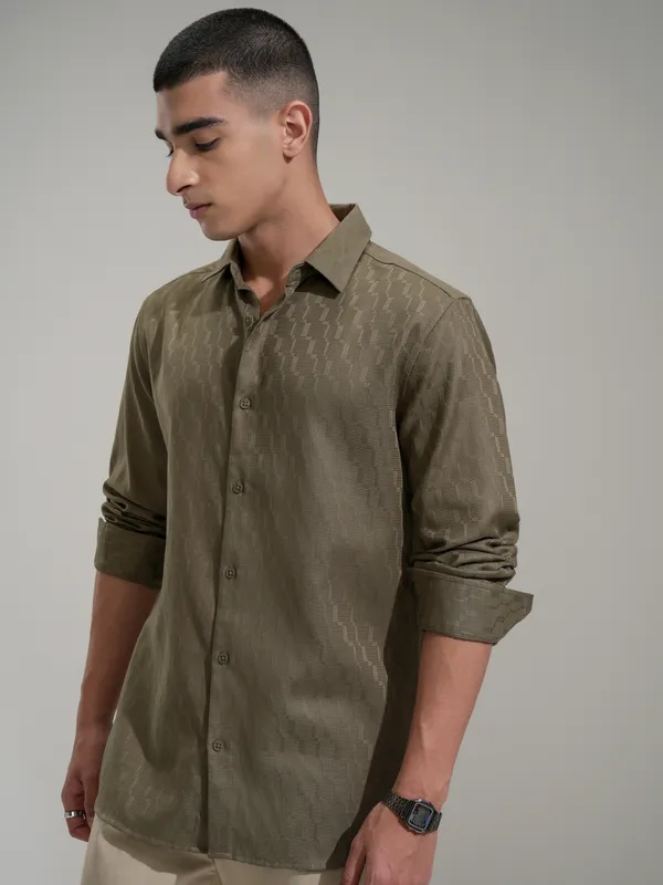 Highlander Men Olive Self Design Slim Fit Casual Shirt