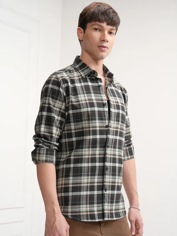 Highlander Men Black Checked Slim Fit Casual Shirt