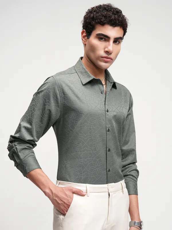 Highlander Men Grey Self Design Slim Fit Casual Shirt