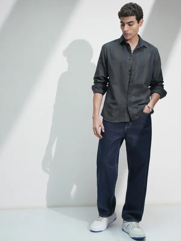 Highlander Men Navy Blue Self Design Slim Fit Casual Shirt