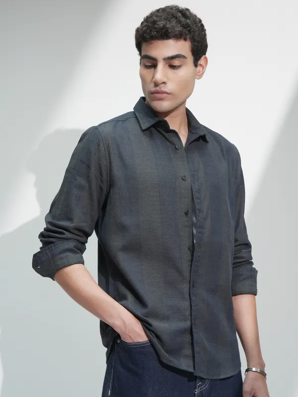 Highlander Men Navy Blue Self Design Slim Fit Casual Shirt