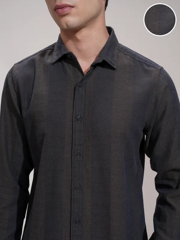 Highlander Men Navy Blue Self Design Slim Fit Casual Shirt