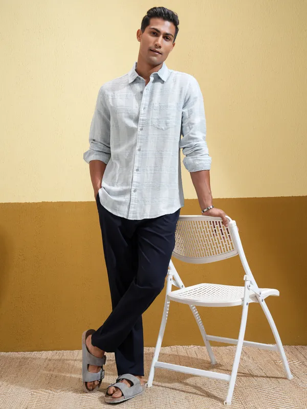 Highlander Men Blue Checked Slim Fit Casual Shirt