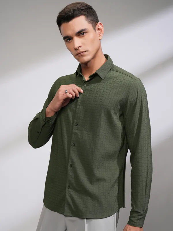 Highlander Men Green Self Design Slim Fit Casual Shirt