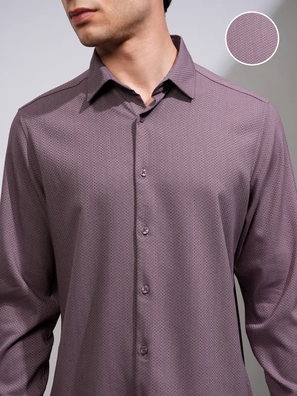 Highlander Men Mauve Textured Slim Fit Casual Shirt