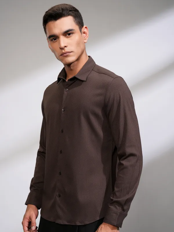 Highlander Men Coffee Brown Textured Slim Fit Casual Shirt