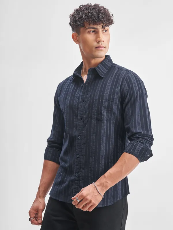 Highlander Men Navy Blue Striped Slim Fit Casual Shirt