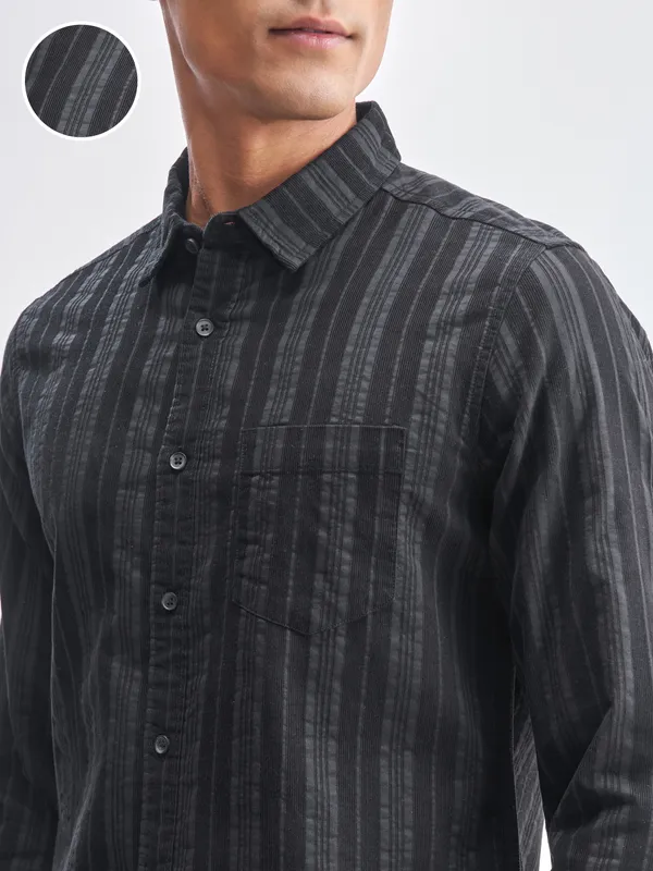 Highlander Men Black Striped Slim Fit Casual Shirt