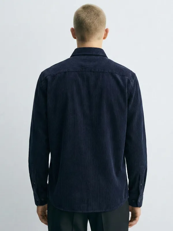 Highlander Men Navy Blue Self Design Slim Fit Casual Shirt