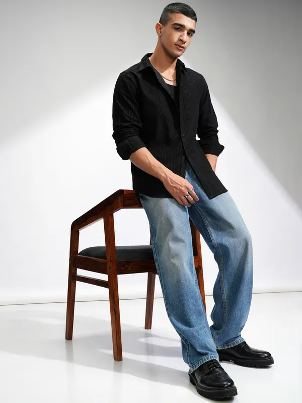 Highlander Men Black Self Design Slim Fit Casual Shirt