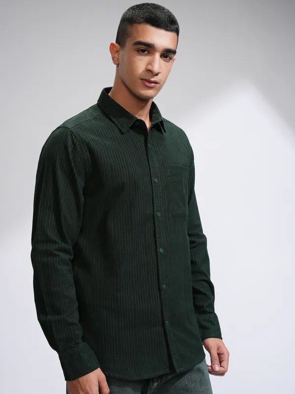 Highlander Men Green Self Design Slim Fit Casual Shirt